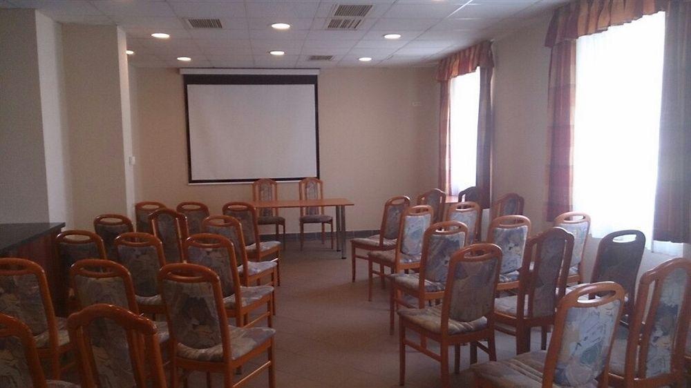 Hotel Berlin Budapest Ngoại thất bức ảnh